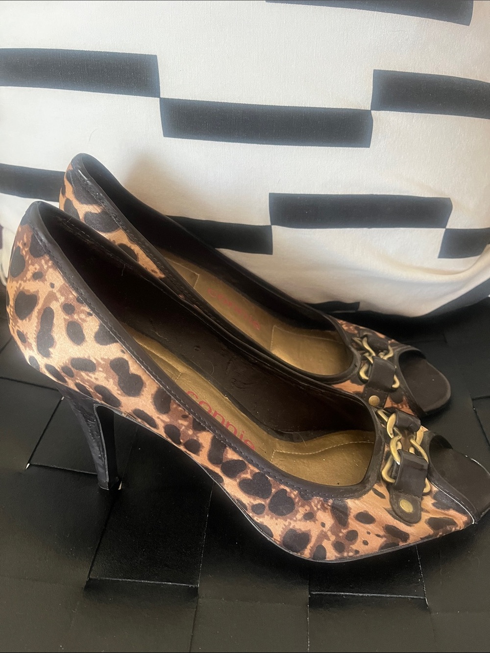 Connie Leopard Print Peep-Toe Heels with Gold Chain Detail Vintage 90s